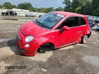 ✅ 2015 FIAT 500 Sport • VIN: 3C3CFFBR5FT534492 • Lot: 71276535. Wystawiony na Copart z przebiegiem 94 526 mil. Bezpłatny archiwum sprzedaży aukcyjnych z USA i szczegółowy raport historii pojazdu na DreamBid. Zdjęcie 1.