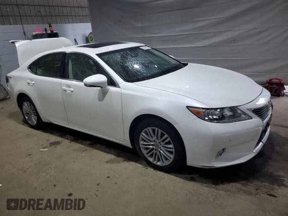 ✅ 2014 Lexus ES 330 • VIN: JTHBK1GG9E2091078 • Lot: 62667875. Listed on Copart with 154,900 mi. Free auction sales archive from the USA and detailed vehicle history report at DreamBid. Image 4.