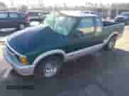 1997 Chevrolet S-10 LS с VIN 1GCCS19X3V8210789, выставлен на аукционе IAAI как лот 41760804 с пробегом 207 321 миль миль и . История ставок и продаж доступна на DreamBid. Изображение 17.