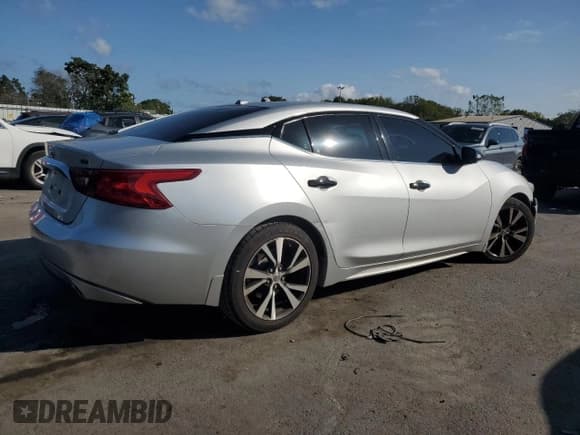 ✅ 2017 Nissan Maxima S • VIN: 1N4AA6AP8HC391771 • Lot: 71714445. Listed on Copart with 118,257 mi. Free auction sales archive from the USA and detailed vehicle history report at DreamBid. Image 3.