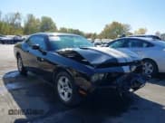 ✅ 2009 Dodge Challenger SE • VIN: 2B3LJ44V89H588439 • Lot: 40663211. Wystawiony na IAAI z przebiegiem 172 655 mil. Bezpłatny archiwum sprzedaży aukcyjnych z USA i szczegółowy raport historii pojazdu na DreamBid. Zdjęcie 1.