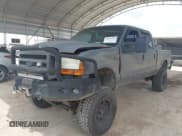 ✅ 2001 Ford F-250 XL • VIN: 3FTNW21F91MA04887 • Lot: 42041832. Wystawiony na IAAI z przebiegiem 296 078 mil. Bezpłatny archiwum sprzedaży aukcyjnych z USA i szczegółowy raport historii pojazdu na DreamBid. Zdjęcie 2.