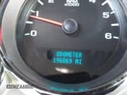 ✅ 2008 Chevrolet Silverado 2500HD Work Truck • VIN: 1GCHC29K68E200695 • Lot: 41637519. Wystawiony na IAAI z przebiegiem 196 069 mil. Bezpłatny archiwum sprzedaży aukcyjnych z USA i szczegółowy raport historii pojazdu na DreamBid. Zdjęcie 15.