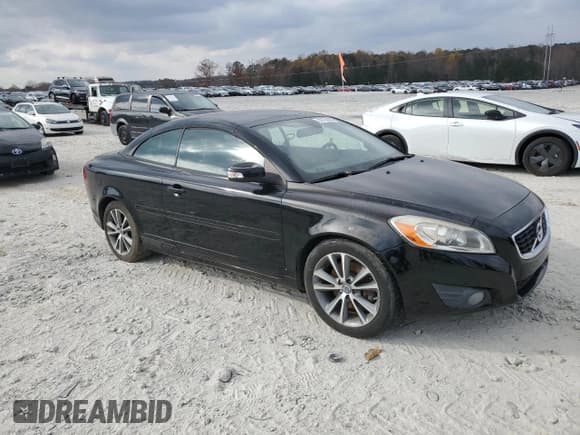 ✅ 2012 Volvo C70 T5 • VIN: YV1672MC6CJ129228 • Lot: 92756585. Wystawiony na Copart z przebiegiem 123 321 mil. Bezpłatny archiwum sprzedaży aukcyjnych z USA i szczegółowy raport historii pojazdu na DreamBid. Zdjęcie 4.