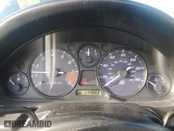 ✅ 1999 Mazda MX-5 Miata • VIN: JM1NB3530X0118323 • Lot: 82630585. Wystawiony na Copart z przebiegiem 114 883 mil. Bezpłatny archiwum sprzedaży aukcyjnych z USA i szczegółowy raport historii pojazdu na DreamBid. Zdjęcie 9.