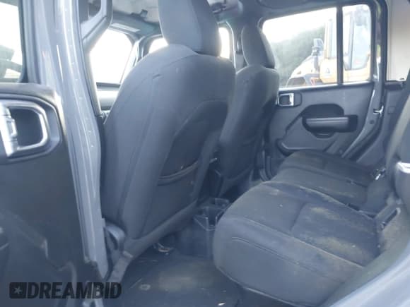 ✅ 2023 Jeep Gladiator Sport S • VIN: 1C6HJTAG0PL534130 • Лот: 42842561. Опубликован ранее на IAAI с пробегом 60 635 миль. Бесплатный доступ к архиву аукционных продаж из США и подробный отчёт об истории автомобиля на DreamBid. Изображение 8.