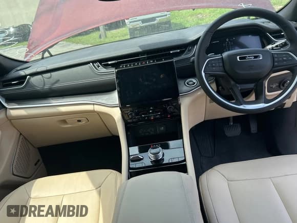 ✅ 2023 Jeep Grand Cherokee • VIN: 1C4RJKKG8P8100286 • Lot: 67448565. Listed on Copart with 36 mi. Free auction sales archive from the USA and detailed vehicle history report at DreamBid. Image 9.