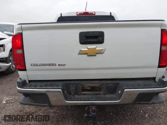 ✅ 2019 Chevrolet Colorado 2WD Work Truck • VIN: 1GCGSBEN0K1254202 • Лот: 42295197. Опубликован ранее на IAAI с пробегом 143 082 миль. Бесплатный доступ к архиву аукционных продаж из США и подробный отчёт об истории автомобиля на DreamBid. Изображение 17.