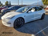 ✅ 2019 Tesla Model 3 Mid Range • VIN: 5YJ3E1EA2KF486532 • Лот: 93623235. Опубликован ранее на Copart с пробегом 52 236 миль. Бесплатный доступ к архиву аукционных продаж из США и подробный отчёт об истории автомобиля на DreamBid. Изображение 1.