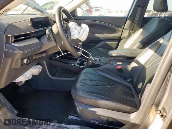 ✅ 2021 Ford Mustang Mach-E California Route 1 • VIN: 3FMTK2R71MMA01692 • Lot: 86443345. Wystawiony na Copart z przebiegiem 96 878 mil. Bezpłatny archiwum sprzedaży aukcyjnych z USA i szczegółowy raport historii pojazdu na DreamBid. Zdjęcie 7.