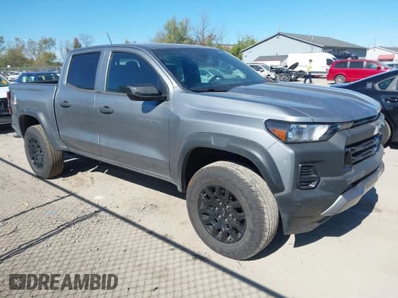 ✅ 2024 Chevrolet Colorado 4WD Trail Boss • VIN: 1GCPTEEK0R1110261 • Лот: 43402925. Опубликован ранее на IAAI с пробегом 16 948 миль. Бесплатный доступ к архиву аукционных продаж из США и подробный отчёт об истории автомобиля на DreamBid. Изображение 13.