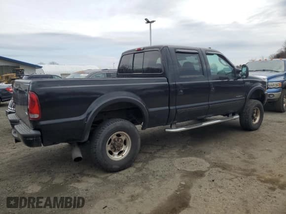 ✅ 2003 Ford F-350 XL • VIN: 1FTSW31F33EA53648 • Lot: 47267465. Listed on Copart with 219,370 mi. Free auction sales archive from the USA and detailed vehicle history report at DreamBid. Image 3.