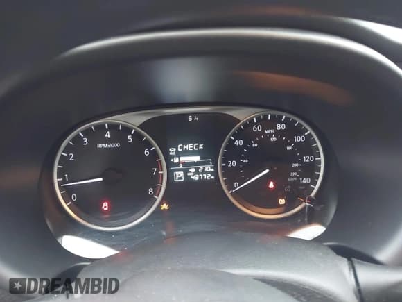 ✅ 2019 Nissan Kicks S • VIN: 3N1CP5CU5KL565793 • Lot: 43764986. Listed on IAAI with 43,772 mi. Free auction sales archive from the USA and detailed vehicle history report at DreamBid. Image 7.