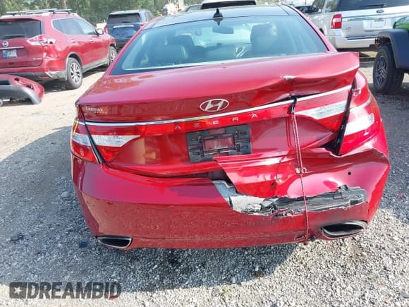 ✅ 2013 Hyundai Azera • VIN: KMHFH4JG1DA230051 • Lot: 42806070. Listed on IAAI with 149,186 mi. Free auction sales archive from the USA and detailed vehicle history report at DreamBid. Image 16.