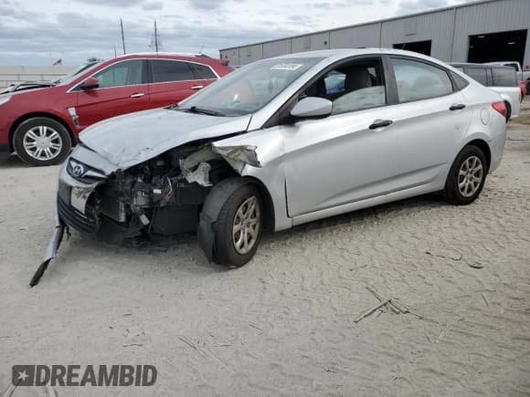✅ 2012 Hyundai Accent GLS • VIN: KMHCT4AE9CU055819 • Лот: 81534104. Опубликован ранее на Copart с пробегом 78 375 миль. Бесплатный доступ к архиву аукционных продаж из США и подробный отчёт об истории автомобиля на DreamBid. Изображение 1.