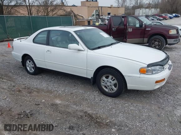 ✅ 1996 Toyota Camry DX • VIN: 4T1CG12KXTU740256 • Lot: 41754495. Listed on IAAI with 272,638 mi. Free auction sales archive from the USA and detailed vehicle history report at DreamBid. Image 1.
