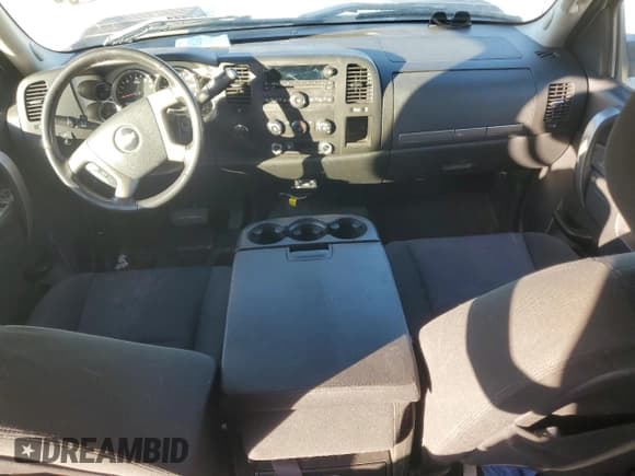 ✅ 2010 Chevrolet Silverado 2500HD LT • VIN: 1GC4KXBG5AF111415 • Лот: 90947605. Опубликован ранее на Copart с пробегом Не указан. Бесплатный доступ к архиву аукционных продаж из США и подробный отчёт об истории автомобиля на DreamBid. Изображение 8.