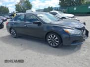✅ 2017 Nissan Altima S • VIN: 1N4AL3AP9HC111221 • Лот: 43091094. Опубликован ранее на IAAI с пробегом 89 837 миль. Бесплатный доступ к архиву аукционных продаж из США и подробный отчёт об истории автомобиля на DreamBid. Изображение 1.