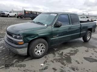 2001 Chevrolet Silverado 1500 with VIN 1GCEC19WX1Z319798, listed as a Copart auction lot 82451165 with 158,596 mi miles and Salvage title. Bid and sale history available at DreamBid. Image 1.