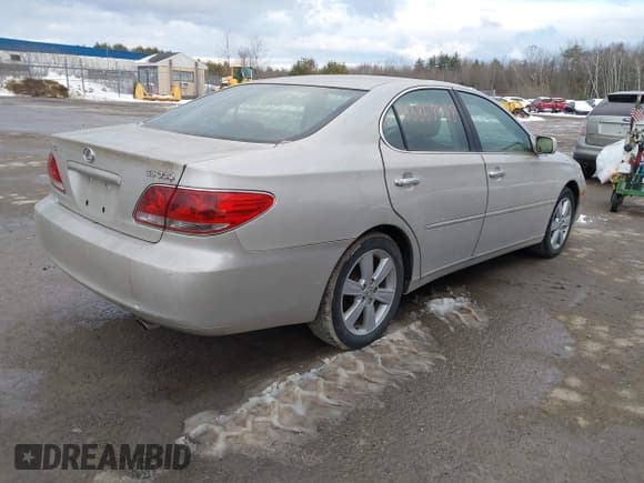 ✅ 2005 Lexus ES 350 • VIN: JTHBA30G655094883 • Лот: 43868988. Опубликован ранее на IAAI с пробегом 119 369 миль. Бесплатный доступ к архиву аукционных продаж из США и подробный отчёт об истории автомобиля на DreamBid. Изображение 4.