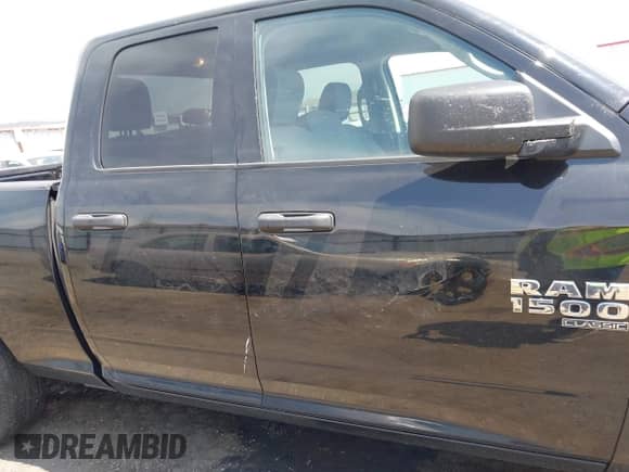 2024 Ram 1500 SLT z VIN 1C6RR7GG3RS149228, wystawiony jako IAAI lot #42574867 z przebiegiem 23 895 mil mil oraz . Historia ofert i sprzedaży dostępna na DreamBid. Obrazek 13.