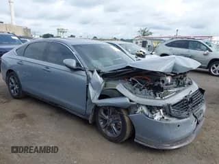 ✅ 2024 Honda Accord EX-L • VIN: 1HGCY2F60RA092636 • Lot: 42723090. Listed on IAAI with 19,695 mi. Free auction sales archive from the USA and detailed vehicle history report at DreamBid. Image 1.