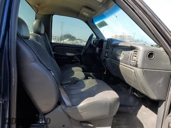 ✅ 2001 Chevrolet Silverado 1500 LS • VIN: 1GCEC14V91Z307897 • Lot: 67905664. Wystawiony na Copart z przebiegiem Nie podano mil. Skorzystaj z bezpłatnego archiwum sprzedaży aukcyjnych z USA i zobacz szczegółowy raport historii pojazdu na DreamBid. Zdjęcie 11.