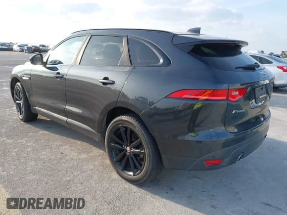 ✅ 2017 Jaguar F-Pace 35t Prestige • VIN: SADCK2BV3HA886126 • Lot: 43725560. Listed on IAAI with 128,820 mi. Free auction sales archive from the USA and detailed vehicle history report at DreamBid. Image 3.