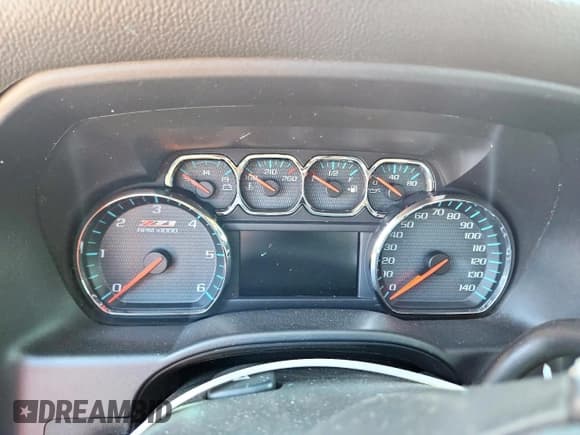 ✅ 2016 Chevrolet Silverado 2500HD LT • VIN: 1GC1KVEG9GF275116 • Лот: 61168625. Опубликован ранее на Copart с пробегом Не указан. Бесплатный доступ к архиву аукционных продаж из США и подробный отчёт об истории автомобиля на DreamBid. Изображение 9.