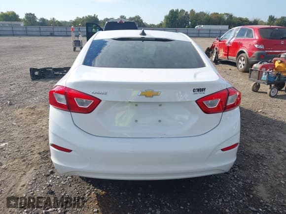 ✅ 2018 Chevrolet Cruze LS • VIN: 1G1BC5SM2J7143059 • Лот: 43384854. Опубликован ранее на IAAI с пробегом 85 278 миль. Бесплатный доступ к архиву аукционных продаж из США и подробный отчёт об истории автомобиля на DreamBid. Изображение 17.
