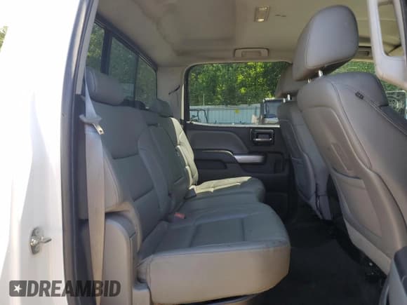 ✅ 2015 Chevrolet Silverado 2500HD LTZ • VIN: 1GC1KWE89FF665985 • Lot: 65956845. Wystawiony na Copart z przebiegiem 261 917 mil. Bezpłatny archiwum sprzedaży aukcyjnych z USA i szczegółowy raport historii pojazdu na DreamBid. Zdjęcie 10.