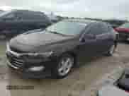 2020 Chevrolet Malibu LS z VIN 1G1ZB5ST0LF024492, wystawiony jako Copart lot #64884475 z przebiegiem 102 460 mil mil oraz Szkoda całkowita • Salvage title. Historia ofert i sprzedaży dostępna na DreamBid. Obrazek 1.