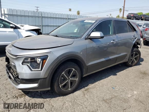 ✅ 2023 Kia Niro LX • VIN: KNDCP3LE3P5081932 • Лот: 68547245. Опубликован ранее на Copart с пробегом 85 581 миль. Бесплатный доступ к архиву аукционных продаж из США и подробный отчёт об истории автомобиля на DreamBid. Изображение 1.