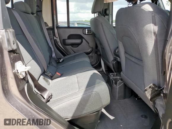 ✅ 2024 Jeep Gladiator Nighthawk • VIN: 1C6HJTAG7RL103349 • Lot: 84031775. Wystawiony na Copart z przebiegiem 6 755 mil. Bezpłatny archiwum sprzedaży aukcyjnych z USA i szczegółowy raport historii pojazdu na DreamBid. Zdjęcie 10.