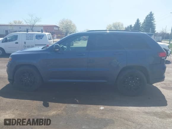 ✅ 2021 Jeep Grand Cherokee Limited • VIN: 1C4RJFBG2MC669487 • Lot: 42066881. Wystawiony na IAAI z przebiegiem 137 905 mil. Bezpłatny archiwum sprzedaży aukcyjnych z USA i szczegółowy raport historii pojazdu na DreamBid. Zdjęcie 14.