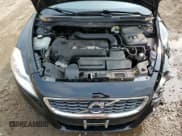 ✅ 2012 Volvo C70 T5 • VIN: YV1672MC7CJ129626 • Лот: 67675064. Опубликован ранее на Copart с пробегом 119 407 миль. Бесплатный доступ к архиву аукционных продаж из США и подробный отчёт об истории автомобиля на DreamBid. Изображение 13.