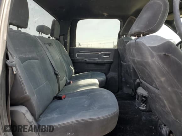 ✅ 2022 Ram 2500 Lone Star • VIN: 3C6UR5DL2NG373608 • Lot: 48182385. Wystawiony na Copart z przebiegiem 60 406 mil. Bezpłatny archiwum sprzedaży aukcyjnych z USA i szczegółowy raport historii pojazdu na DreamBid. Zdjęcie 10.