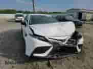 2021 Toyota Camry SE с VIN 4T1G11BK8MU026050, выставлен на аукционе Copart как лот 69176245 с пробегом 64 683 миль миль и Списание • Salvage title. История ставок и продаж доступна на DreamBid. Изображение 13.