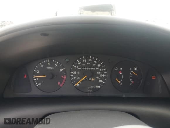 ✅ 2000 Suzuki Esteem GL • VIN: JS2GB41S8Y5184253 • Lot: 91134435. Wystawiony na Copart z przebiegiem 66 688 mil. Bezpłatny archiwum sprzedaży aukcyjnych z USA i szczegółowy raport historii pojazdu na DreamBid. Zdjęcie 9.