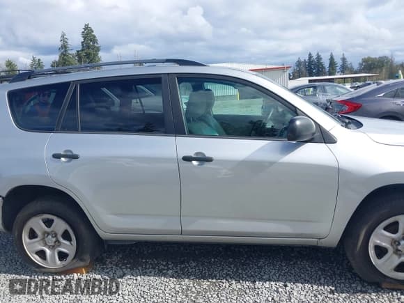 ✅ 2012 Toyota RAV4 • VIN: 2T3ZF4DV2CW139744 • Lot: 43358974. Wystawiony na IAAI z przebiegiem 156 567 mil. Bezpłatny archiwum sprzedaży aukcyjnych z USA i szczegółowy raport historii pojazdu na DreamBid. Zdjęcie 13.