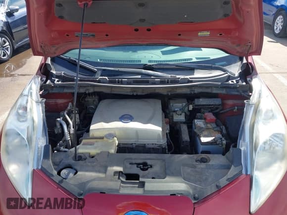 ✅ 2015 Nissan LEAF S • VIN: 1N4AZ0CP0FC312027 • Lot: 43610026. Wystawiony na IAAI z przebiegiem 73 767 mil. Bezpłatny archiwum sprzedaży aukcyjnych z USA i szczegółowy raport historii pojazdu na DreamBid. Zdjęcie 10.