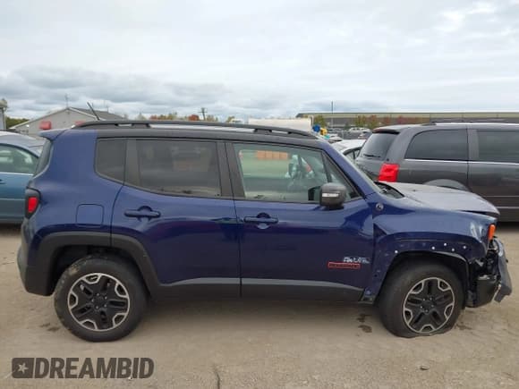 ✅ 2017 Jeep Renegade Trailhawk • VIN: ZACCJBCBXHPF69799 • Лот: 43451518. Опубликован ранее на IAAI с пробегом 66 275 миль. Бесплатный доступ к архиву аукционных продаж из США и подробный отчёт об истории автомобиля на DreamBid. Изображение 13.