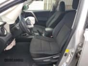 ✅ 2014 Toyota RAV4 LE • VIN: JTMBFREV0EJ006429 • Лот: 92372985. Опубликован ранее на Copart с пробегом Не указан. Бесплатный доступ к архиву аукционных продаж из США и подробный отчёт об истории автомобиля на DreamBid. Изображение 7.