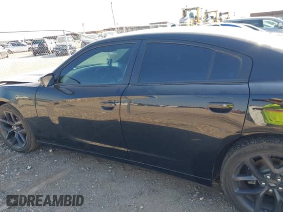 ✅ 2020 Dodge Charger SXT • VIN: 2C3CDXBG7LH117213 • Лот: 43144804. Опубликован ранее на IAAI с пробегом 132 000 миль. Бесплатный доступ к архиву аукционных продаж из США и подробный отчёт об истории автомобиля на DreamBid. Изображение 14.