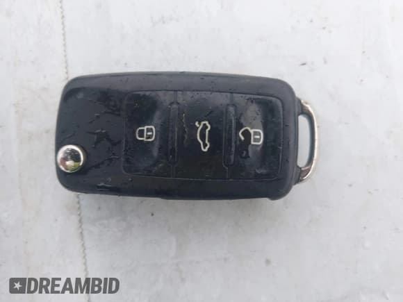 ✅ 2014 Volkswagen Jetta TDI w/Sunroof • VIN: 3VWPL7AJ8EM606329 • Lot: 43908490. Listed on IAAI with 205,317 mi. Free auction sales archive from the USA and detailed vehicle history report at DreamBid. Image 11.