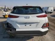 ✅ 2021 Hyundai Kona SE • VIN: KM8K12AA8MU692544 • Лот: 70327964. Опубликован ранее на Copart с пробегом 18 712 миль. Бесплатный доступ к архиву аукционных продаж из США и подробный отчёт об истории автомобиля на DreamBid. Изображение 6.