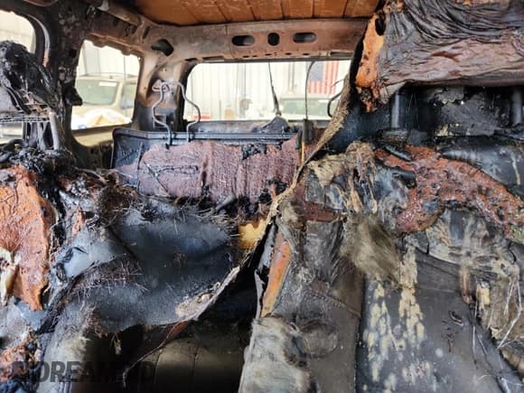 ✅ 2015 Jeep Patriot Latitude • VIN: 1C4NJRFB1FD168392 • Лот: 69752405. Опубликован ранее на Copart с пробегом Не указан. Бесплатный доступ к архиву аукционных продаж из США и подробный отчёт об истории автомобиля на DreamBid. Изображение 10.