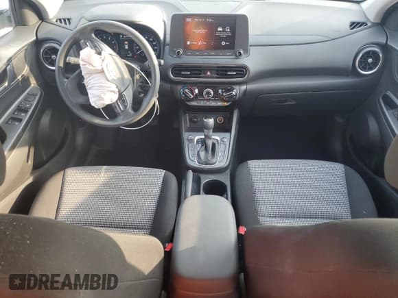 ✅ 2022 Hyundai Kona SE • VIN: KM8K2CAB9NU881040 • Лот: 65161544. Опубликован ранее на Copart с пробегом 45 539 миль. Бесплатный доступ к архиву аукционных продаж из США и подробный отчёт об истории автомобиля на DreamBid. Изображение 8.