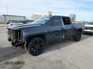 ✅ 2018 Chevrolet Silverado 1500 LT • VIN: 3GCPCREC4JG103383 • Lot: 93259325. Wystawiony na Copart z przebiegiem 182 821 mil. Bezpłatny archiwum sprzedaży aukcyjnych z USA i szczegółowy raport historii pojazdu na DreamBid. Zdjęcie 1.