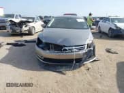 ✅ 2014 Volkswagen CC Sport • VIN: WVWBP7AN7EE500741 • Lot: 42756578. Wystawiony na IAAI z przebiegiem 118 522 mil. Bezpłatny archiwum sprzedaży aukcyjnych z USA i szczegółowy raport historii pojazdu na DreamBid. Zdjęcie 6.